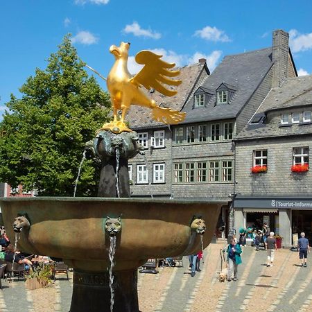 Haus Mittenmank Am Marktplatz Goslar Zewnętrze zdjęcie